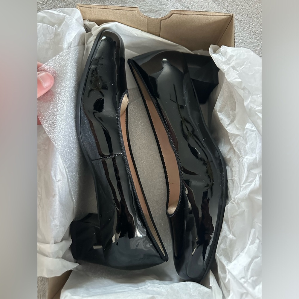 Women’s shoes